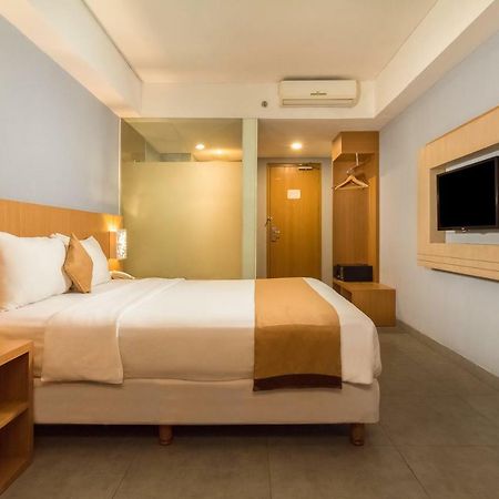 Kyriad Royal Seminyak Kültér fotó