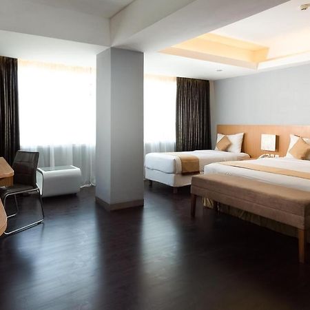 Kyriad Royal Seminyak Kültér fotó