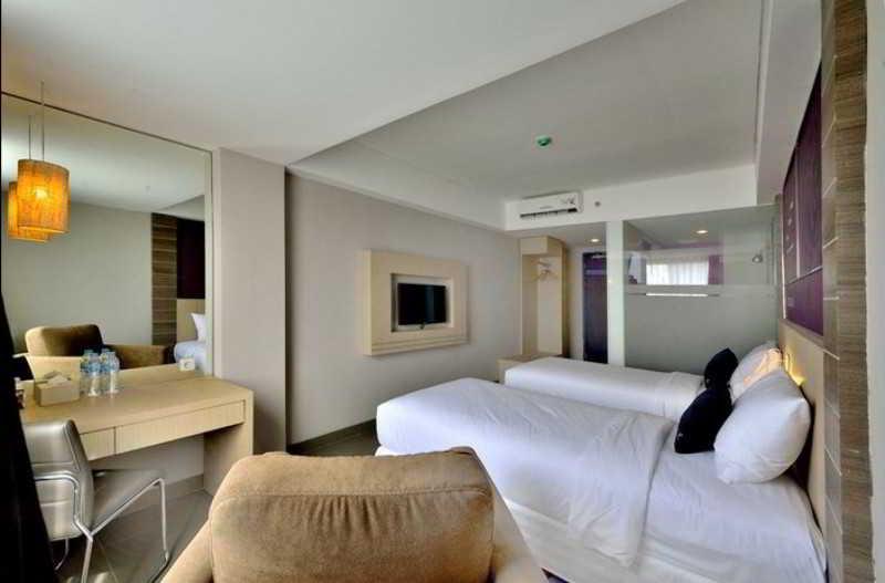 Kyriad Royal Seminyak Kültér fotó