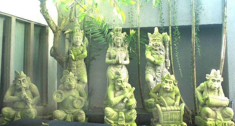 Kyriad Royal Seminyak Kültér fotó