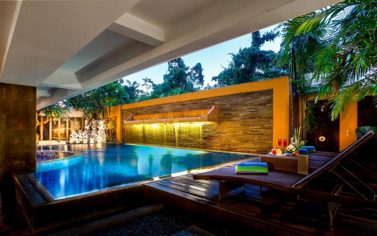 Kyriad Royal Seminyak Kültér fotó