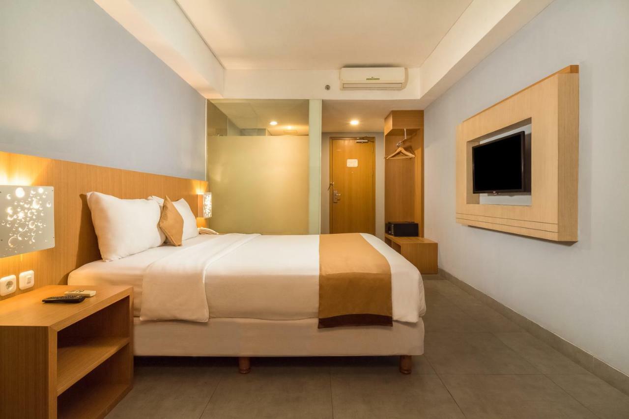 Kyriad Royal Seminyak Kültér fotó