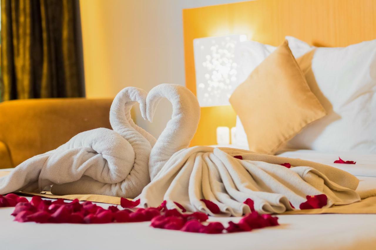 Kyriad Royal Seminyak Kültér fotó