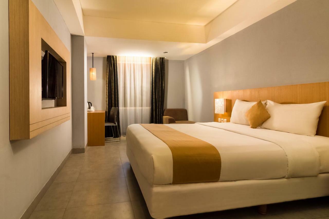 Kyriad Royal Seminyak Kültér fotó