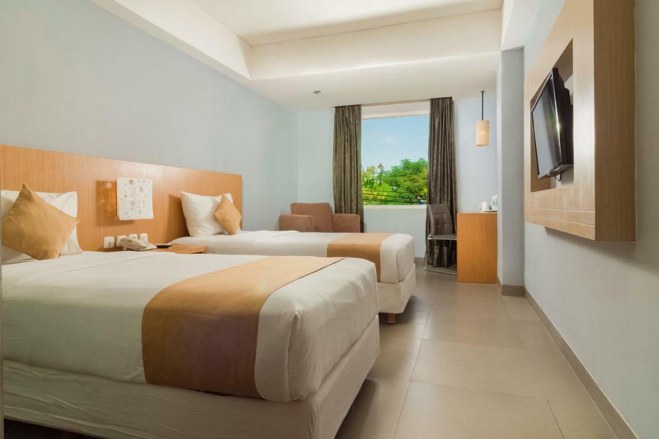 Kyriad Royal Seminyak Kültér fotó