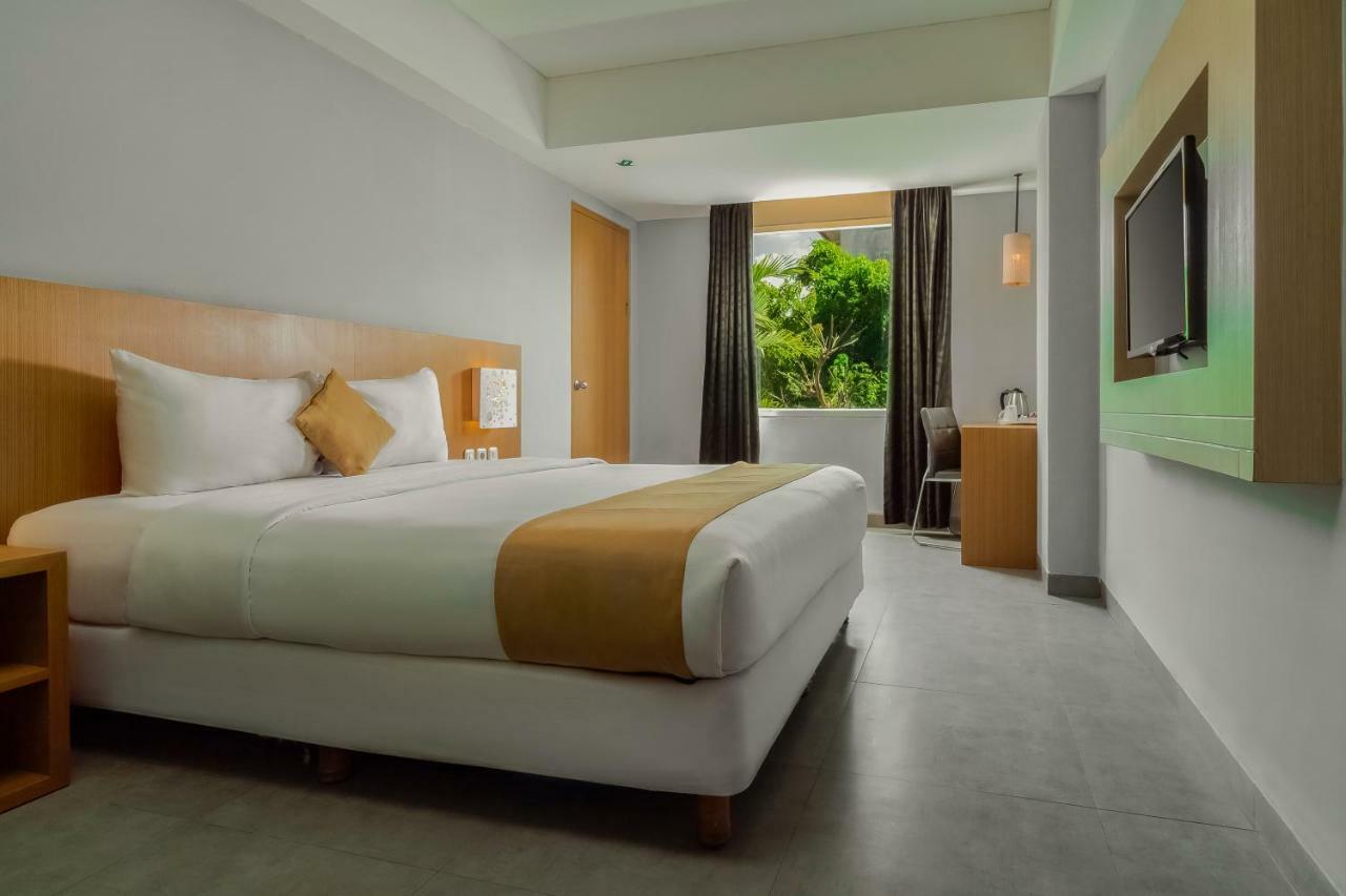 Kyriad Royal Seminyak Kültér fotó