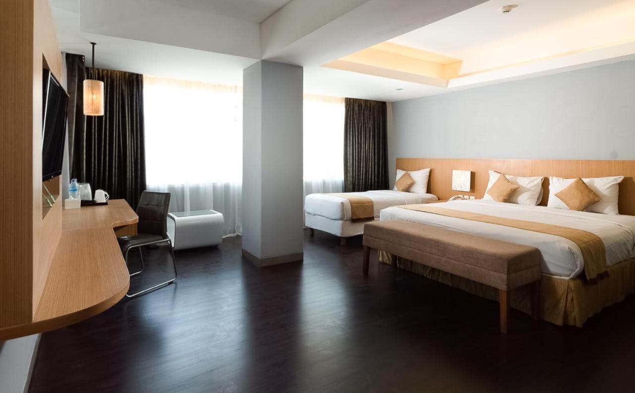 Kyriad Royal Seminyak Kültér fotó
